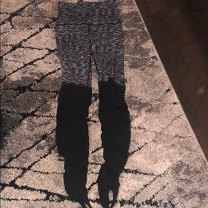 Lululemon leggings size 4 gray black